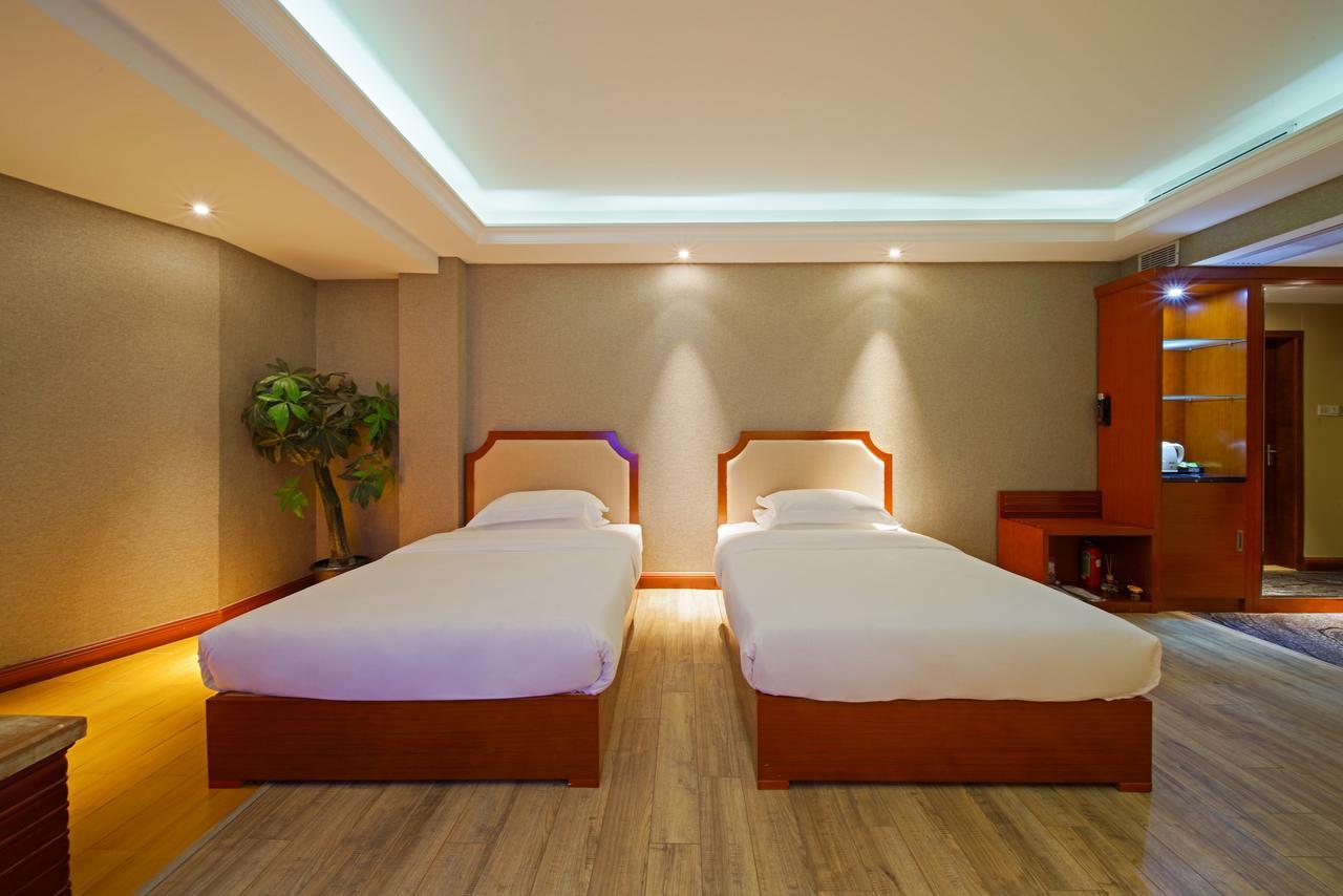 Borrman Hotel Guangzhou Tangxia Branch Экстерьер фото